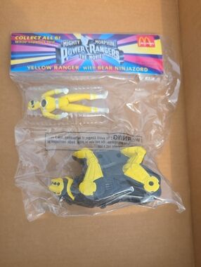Vintage 1995 McDonalds Happy Meal Mighty Morphin Power Rangers Yellow Figure